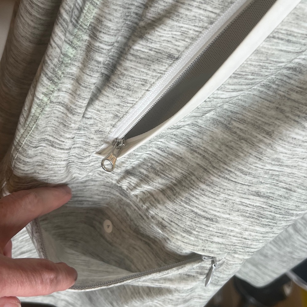 Lululemon Rain/Lightweight Jacket - image 6